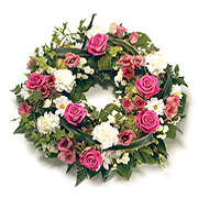 Traditional Open Round Wreath